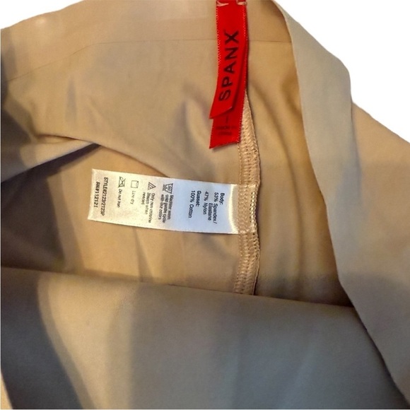 Spanx Shapewear Shorts | High Waist Thinstincts | Size L - Picture 4 of 8